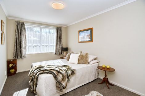 Photo of property in 4 Denniston Crescent, Redwood, Christchurch, 8051