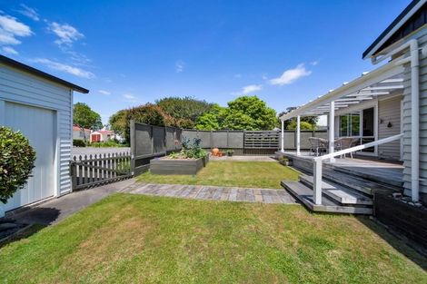 Photo of property in 3b Wheeler Place, Upper Vogeltown, New Plymouth, 4310