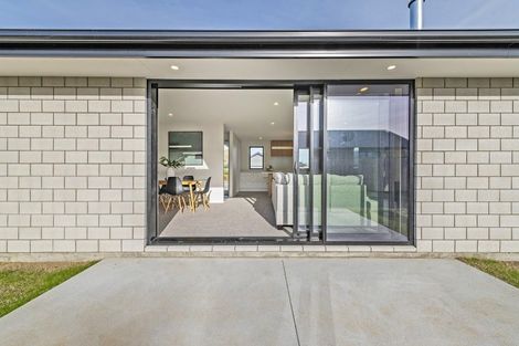 Photo of property in 1 Cedric Place, Darfield, 7510