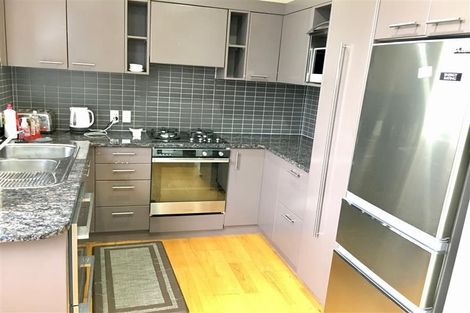 Photo of property in 6c Carlton Gore Road, Grafton, Auckland, 1023