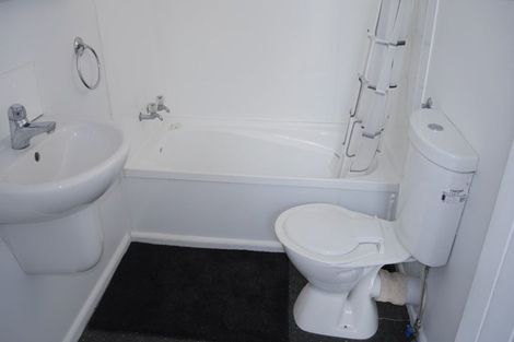 Photo of property in 20 Ilam Road, Upper Riccarton, Christchurch, 8041