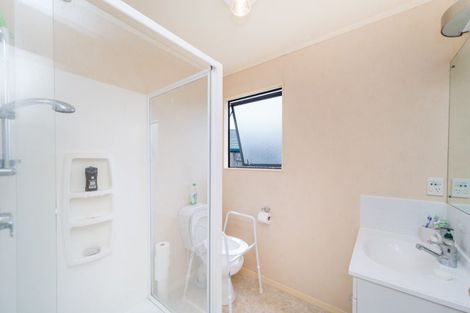 Photo of property in 14 Jordan Way, Kelvin Grove, Palmerston North, 4414