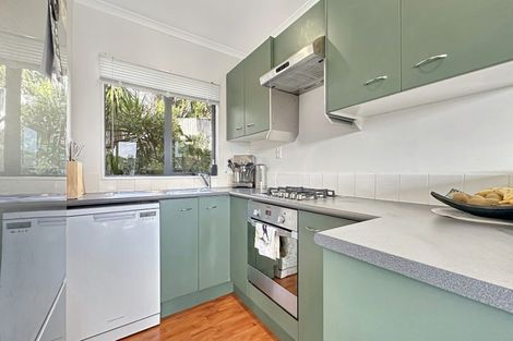 Photo of property in 2/28a Marlborough Avenue, Glenfield, Auckland, 0629