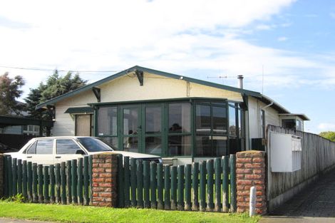 Photo of property in 4 Kings Avenue, Gonville, Whanganui, 4501