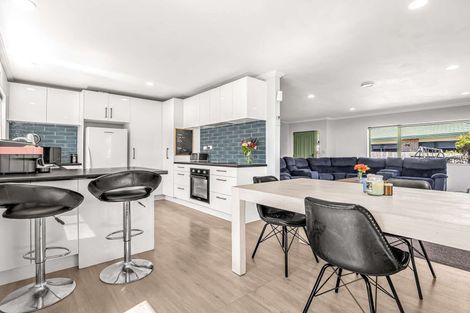 Photo of property in 17 Barry Road, Waihi, 3610