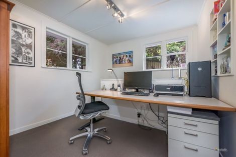 Photo of property in 10 Hill Grove, Naenae, Lower Hutt, 5011