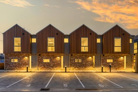 Photo of property in 3/1 Rainey Grove, Taita, Lower Hutt, 5011