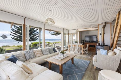 Photo of property in 5 Marine Parade, Orewa, 0931