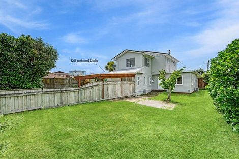 Photo of property in 4 Eatwell Avenue, Paraparaumu Beach, Paraparaumu, 5032