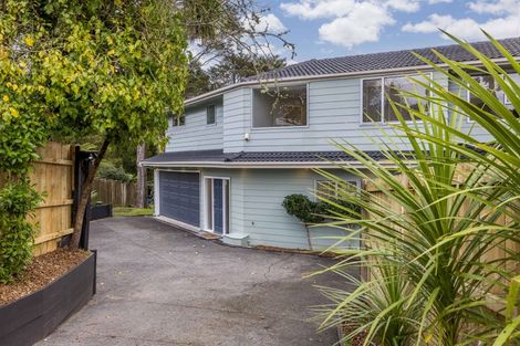 Photo of property in 37 Onedin Place, Titirangi, Auckland, 0604