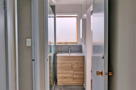 Photo of property in 13 Spinella Drive, Bayview, Auckland, 0629