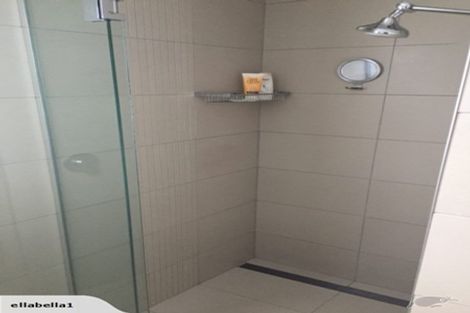 Photo of property in 16 Roberts Street, Martinborough, 5711