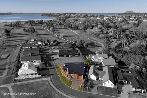 Photo of property in 18 Serenity Drive, Omokoroa, 3114