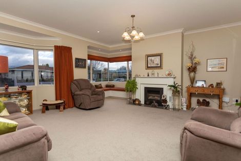 Photo of property in 118 Guy Street, Dannevirke, 4930