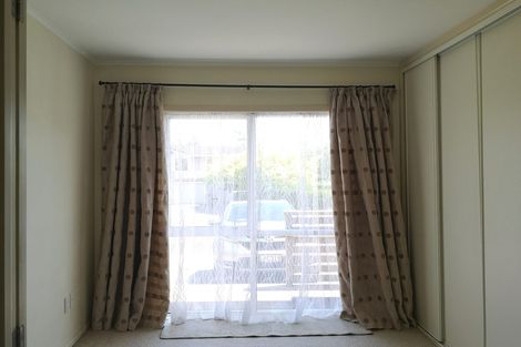 Photo of property in 1/63 The Boulevard, Sunnyhills, Auckland, 2010