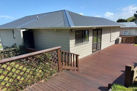Photo of property in 11 Marne Grove, Waitangirua, Porirua, 5024