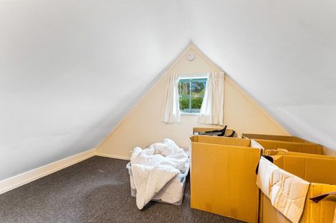 Photo of property in 2/9 Montgomery Street, Stokes Valley, Lower Hutt, 5019