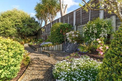 Photo of property in 61 Waipuna Grove, Welcome Bay, Tauranga, 3112