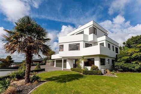 Photo of property in 25 Veale Road, Frankleigh Park, New Plymouth, 4310