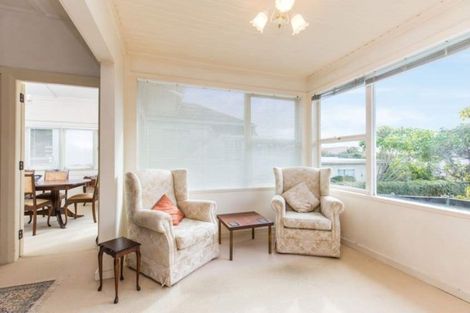 Photo of property in 1/67 Kitchener Road, Milford, Auckland, 0620