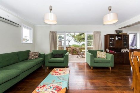 Photo of property in 96 Manuka Road, Bayview, Auckland, 0629
