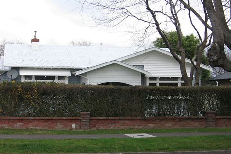 Photo of property in 52 Manapouri Crescent, Hokowhitu, Palmerston North, 4410