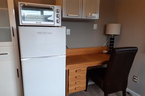 Photo of property in 176c Fitzherbert Avenue, West End, Palmerston North, 4410