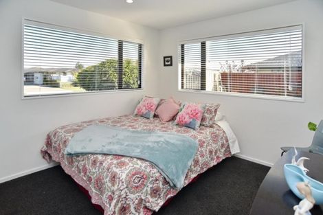 Photo of property in 9 Carmichael Street, Rangiora, 7400