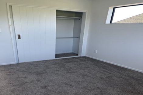 Photo of property in 4/62 Highland Drive, Highland Park, Auckland, 2010