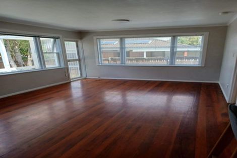 Photo of property in 2/8 Campbell Road, Takapuna, Auckland, 0622