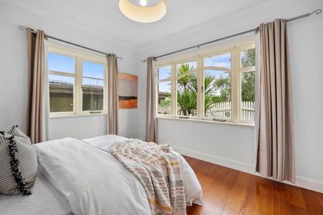 Photo of property in 79 Ngataringa Road, Devonport, Auckland, 0624