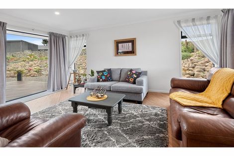 Photo of property in 21 Capstone Place, Te Kamo, Kamo, 0185