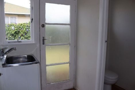 Photo of property in 19 Driver Road, Mangere East, Auckland, 2024