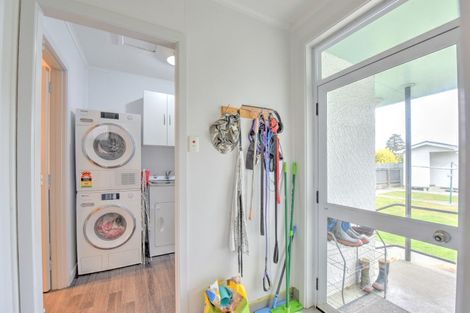 Photo of property in 48 Broughton Street, Gore, 9710