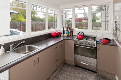 Photo of property in 60 Martin Avenue, Beckenham, Christchurch, 8023