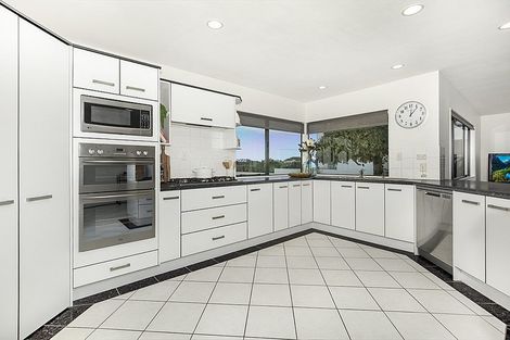 Photo of property in 82 Glenross Drive, Wattle Downs, Auckland, 2103