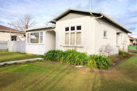 Photo of property in 32 Tennyson Street, Dannevirke, 4930