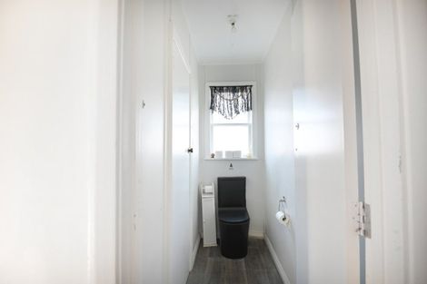 Photo of property in 17 Kelvin Road, Maraenui, Napier, 4110