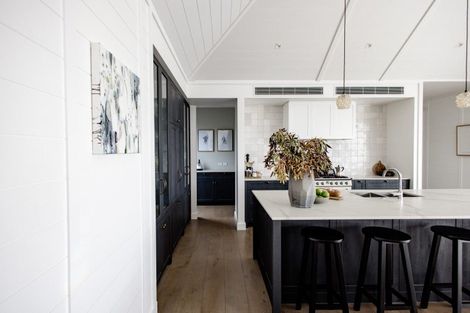 Photo of property in 12 Sandpiper Avenue, Point Wells, 0986