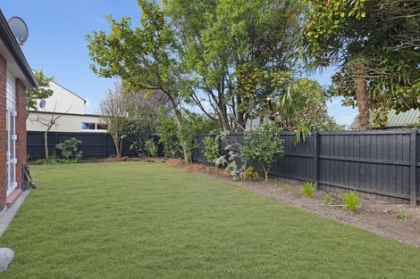 Photo of property in 88a Memorial Avenue, Ilam, Christchurch, 8053