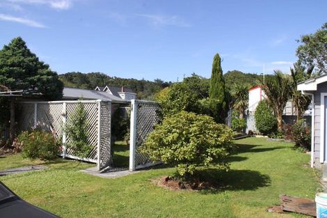 Photo of property in 32 Marlborough Street, Greymouth, 7805