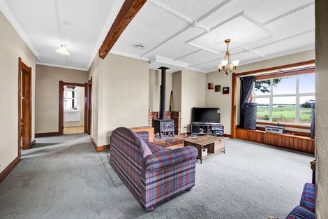 Photo of property in 570 South Road, Hawera, 4672