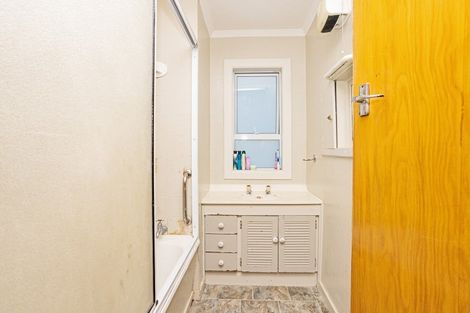 Photo of property in 66 Bullar Street, Grasmere, Invercargill, 9810