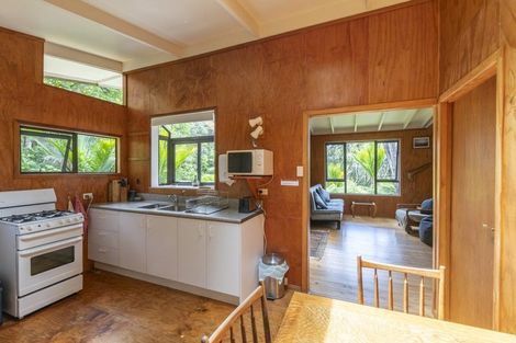 Photo of property in 126 Waihirere Drive, Tuateawa, Coromandel, 3583