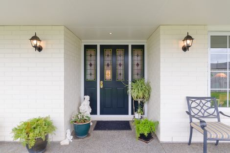 Photo of property in 10 Feist Street, Carterton, 5713