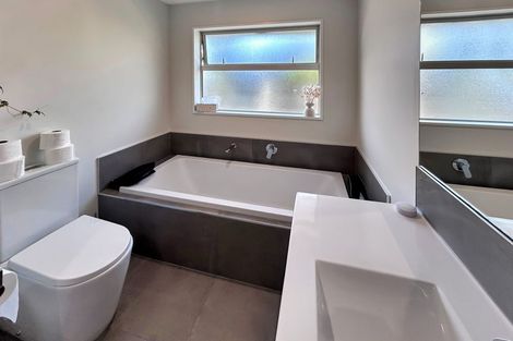 Photo of property in 43 Highgate Drive, Rangiora, 7400