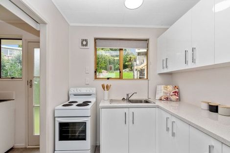 Photo of property in 1/19 Kemp Road, Massey, Auckland, 0614