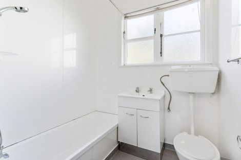 Photo of property in 1/26 Byron Avenue, Takapuna, Auckland, 0622