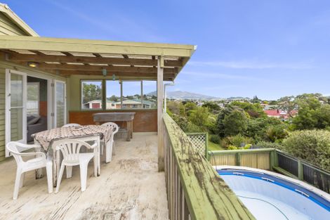 Photo of property in 7 Government Road, Raglan, 3225