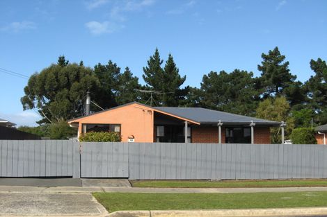 Photo of property in 19 Viscount Road, Waldronville, Dunedin, 9018